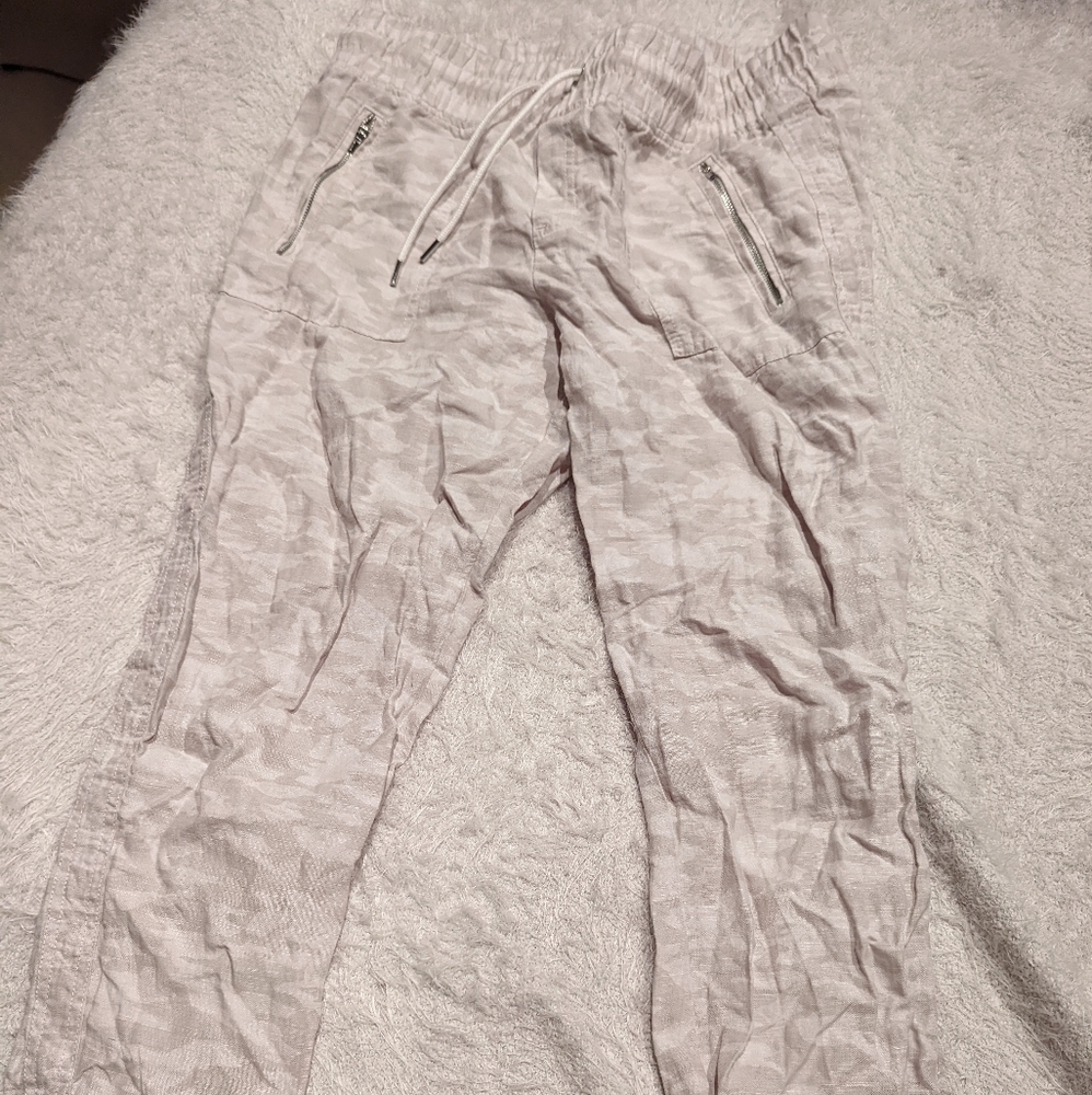 Athleta camo jogger